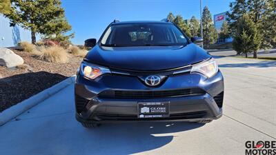 2018 Toyota RAV4 LE  AWD