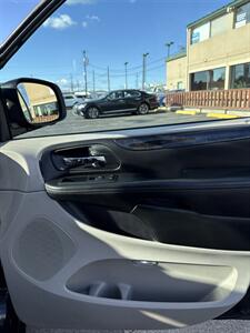2012 Dodge Grand Caravan Crew Mini Van - Photo 38 - Spokane, WA 99202