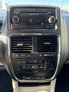 2012 Dodge Grand Caravan Crew Mini Van - Photo 41 - Spokane, WA 99202