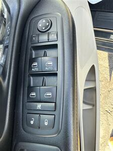 2012 Dodge Grand Caravan Crew Mini Van - Photo 35 - Spokane, WA 99202