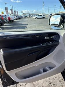 2012 Dodge Grand Caravan Crew Mini Van - Photo 37 - Spokane, WA 99202