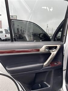 2017 Lexus GX 460  AWD - Photo 10 - Spokane, WA 99202