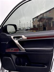 2017 Lexus GX 460  AWD - Photo 11 - Spokane, WA 99202