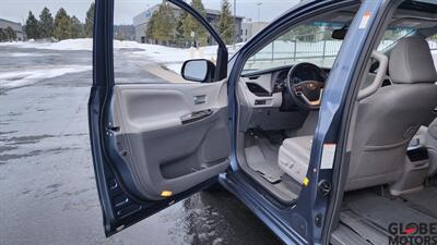 2017 Toyota Sienna XLE 7-Passenger  AWD - Photo 17 - Spokane, WA 99202