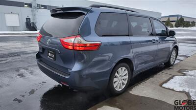 2017 Toyota Sienna XLE 7-Passenger  AWD - Photo 7 - Spokane, WA 99202