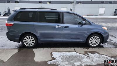 2017 Toyota Sienna XLE 7-Passenger  AWD - Photo 6 - Spokane, WA 99202