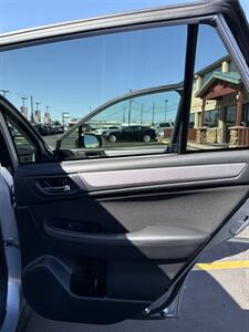 2018 Subaru Outback 2.5i Premium - Photo 8 - Spokane, WA 99202