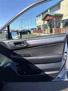 2018 Subaru Outback 2.5i Premium - Photo 7 - Spokane, WA 99202