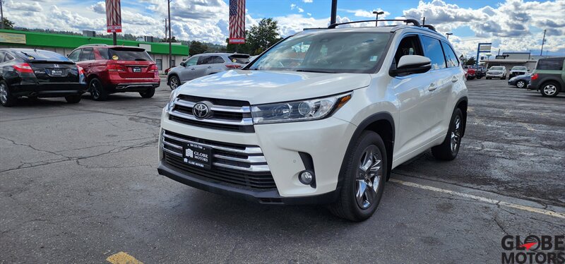 2017 Toyota Highlander Limited Platinum  