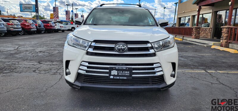 2017 Toyota Highlander Limited Platinum  