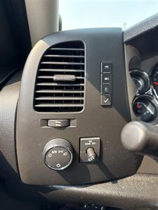 2011 GMC Sierra 2500 HD 4WD - Photo 30 - Spokane, WA 99202