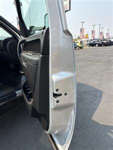 2011 GMC Sierra 2500 HD 4WD - Photo 36 - Spokane, WA 99202