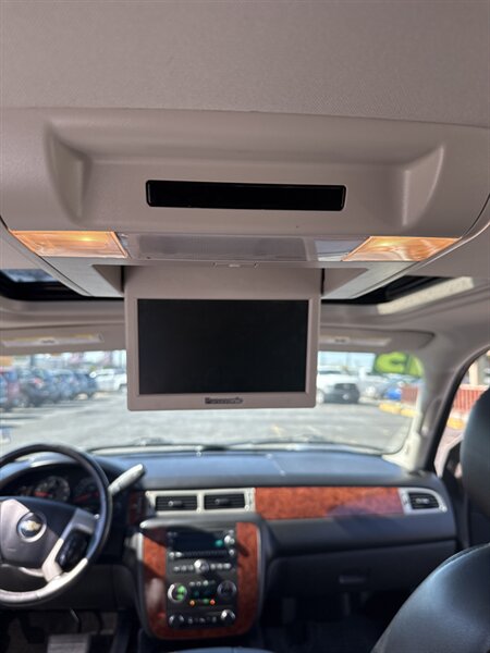 2013 Chevrolet Tahoe LT photo 22
