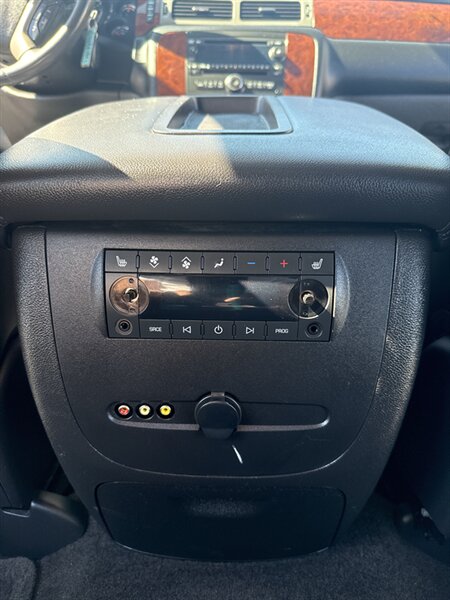 2013 Chevrolet Tahoe LT photo 24