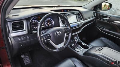 2017 Toyota Highlander XLE  AWD w/Third Row Seating - Photo 33 - Spokane, WA 99202