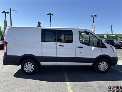 2017 Ford Transit 250  Low Roof 130 " RWD - Photo 2 - Spokane, WA 99202
