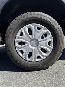 2017 Ford Transit 250  Low Roof 130 " RWD - Photo 24 - Spokane, WA 99202