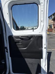2017 Ford Transit 250  Low Roof 130 " RWD - Photo 31 - Spokane, WA 99202