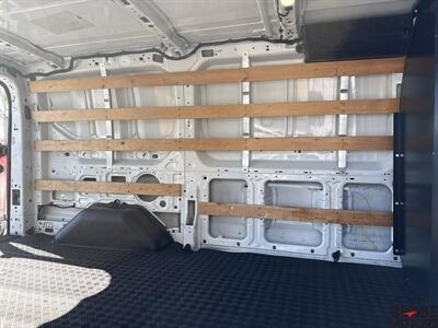 2017 Ford Transit 250  Low Roof 130 " RWD - Photo 33 - Spokane, WA 99202