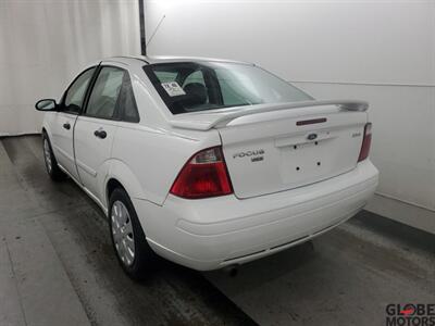 2005 Ford Focus ZX4 SES   - Photo 3 - Spokane, WA 99202
