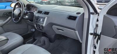 2005 Ford Focus ZX4 SES   - Photo 32 - Spokane, WA 99202