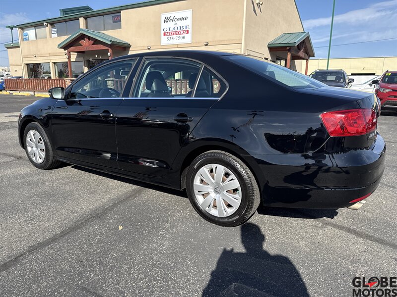 2013 Volkswagen Jetta SE photo 4