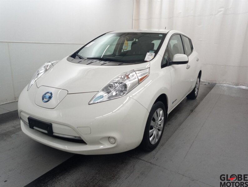 2016 Nissan LEAF S