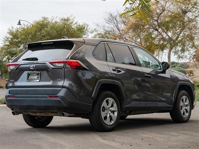 2022 Toyota RAV4 LE   - Photo 5 - San Juan Capistrano, CA 92675