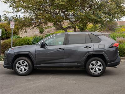 2022 Toyota RAV4 LE   - Photo 8 - San Juan Capistrano, CA 92675