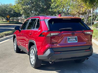 2021 Toyota RAV4 LE   - Photo 4 - San Juan Capistrano, CA 92675