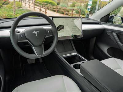 2024 Tesla Model Y Long Range   - Photo 17 - San Juan Capistrano, CA 92675