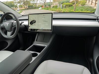 2024 Tesla Model Y Long Range   - Photo 16 - San Juan Capistrano, CA 92675