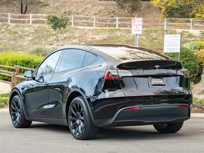 2024 Tesla Model Y Long Range   - Photo 7 - San Juan Capistrano, CA 92675