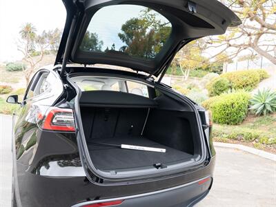 2024 Tesla Model Y Long Range   - Photo 26 - San Juan Capistrano, CA 92675