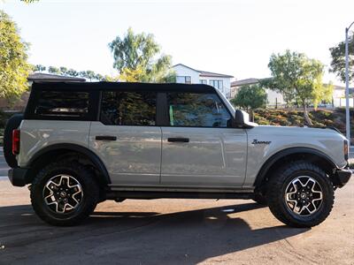 2022 Ford Bronco   - Photo 4 - San Juan Capistrano, CA 92675