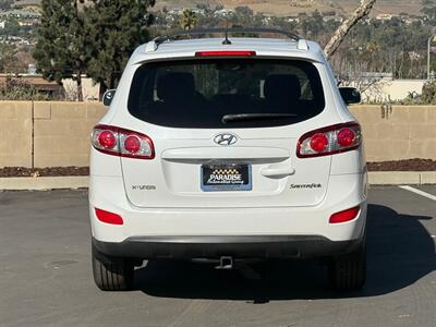 2011 Hyundai SANTA FE SE   - Photo 8 - San Juan Capistrano, CA 92675