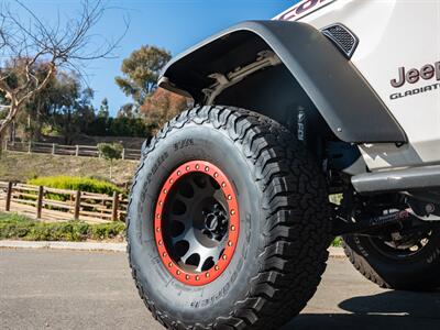 2022 Jeep Gladiator Rubicon   - Photo 10 - San Juan Capistrano, CA 92675