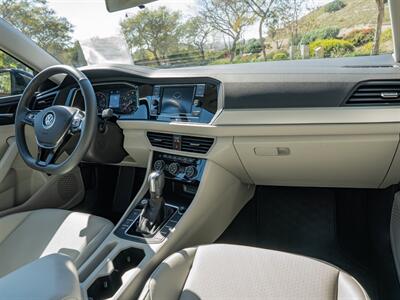 2020 Volkswagen Jetta SE   - Photo 23 - San Juan Capistrano, CA 92675