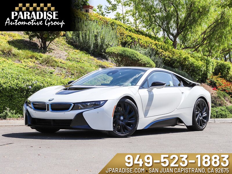 Crystal White Pearl Metallic w/ BMW i Frozen Blue 2017 BMW i8 Coupe AWD Coupe All-Wheel Drive Automatic