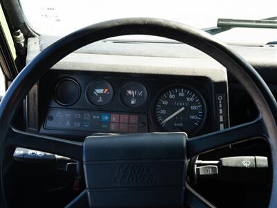 1992 Land Rover Defender 90   - Photo 15 - San Juan Capistrano, CA 92675