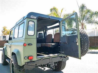 1992 Land Rover Defender 90   - Photo 22 - San Juan Capistrano, CA 92675