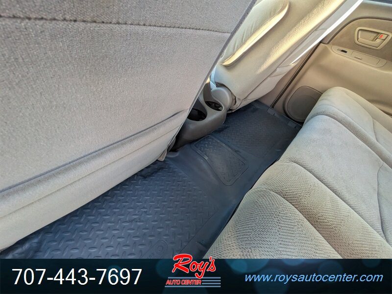 2005 Toyota Sequoia SR5 - Photo 21 - Eureka, CA 95501