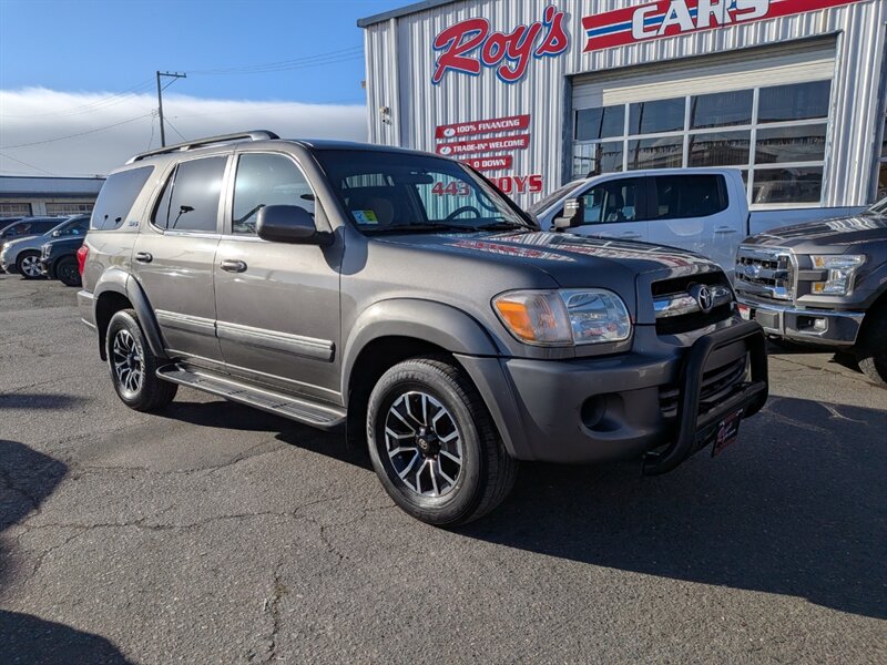 2005 Toyota Sequoia SR5