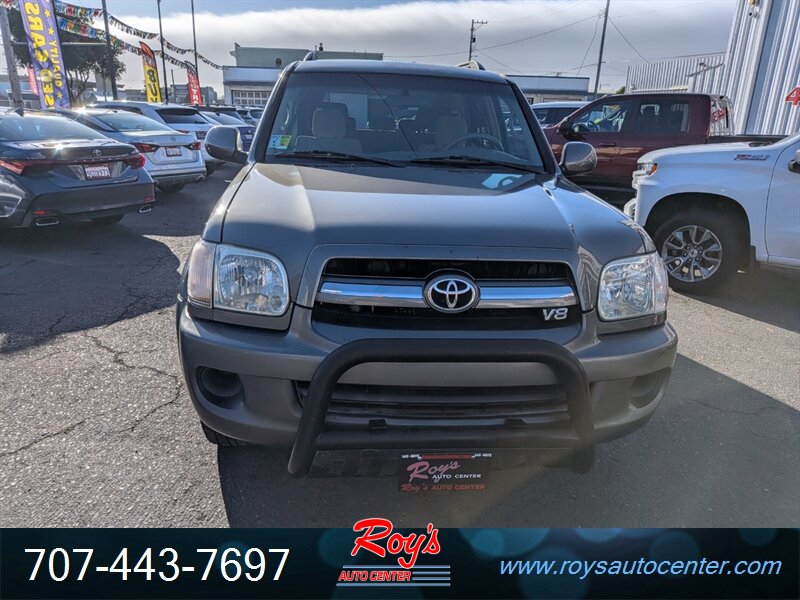 2005 Toyota Sequoia SR5 - Photo 5 - Eureka, CA 95501