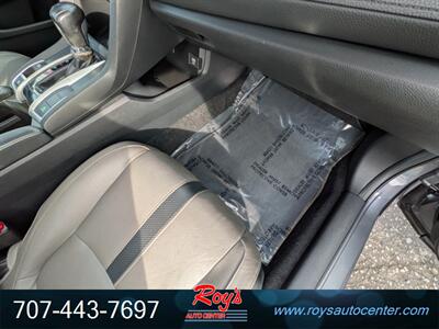 2016 Honda Civic Touring   - Photo 12 - Eureka, CA 95501