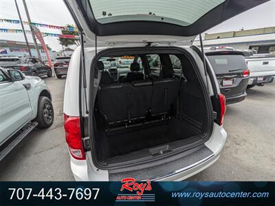 2017 Dodge Grand Caravan GT   - Photo 4 - Eureka, CA 95501