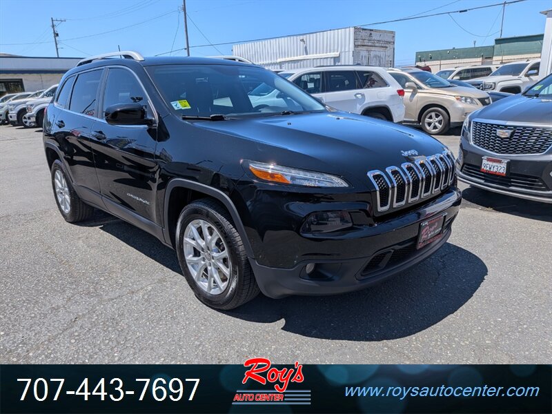 2018 Jeep Cherokee Latitude Plus   - Photo 1 - Eureka, CA 95501