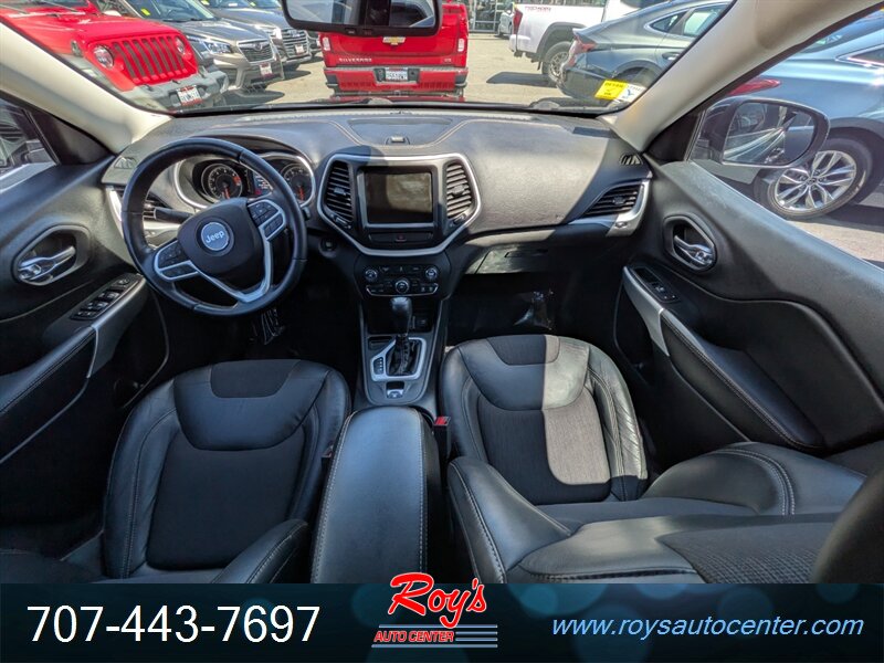 2018 Jeep Cherokee Latitude Plus - Photo 14 - Eureka, CA 95501