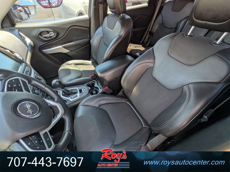 2018 Jeep Cherokee Latitude Plus - Photo 18 - Eureka, CA 95501