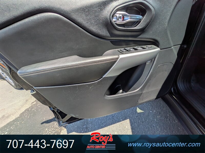 2018 Jeep Cherokee Latitude Plus - Photo 20 - Eureka, CA 95501